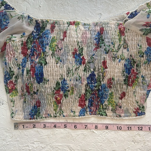 🌊🌸Floral Crop Top🌴🌸 - Picture 5 of 5